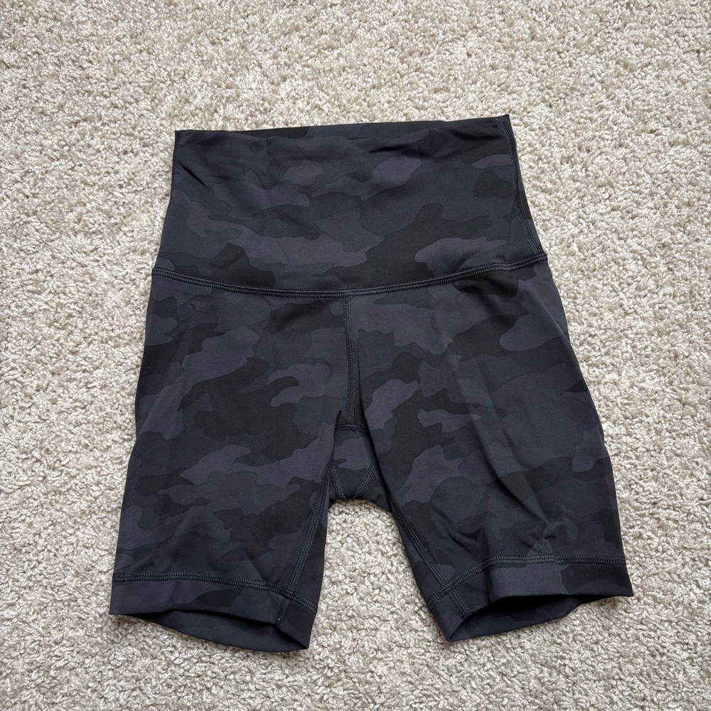 Lululemon Wunder Train High-Rise Short 6"
